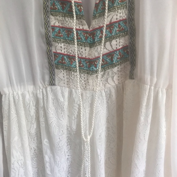 Gorgeous Boho Style Dress - Picture 3 of 4